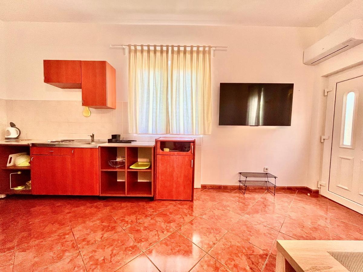 Apartment Spacious In 1 Bedroom