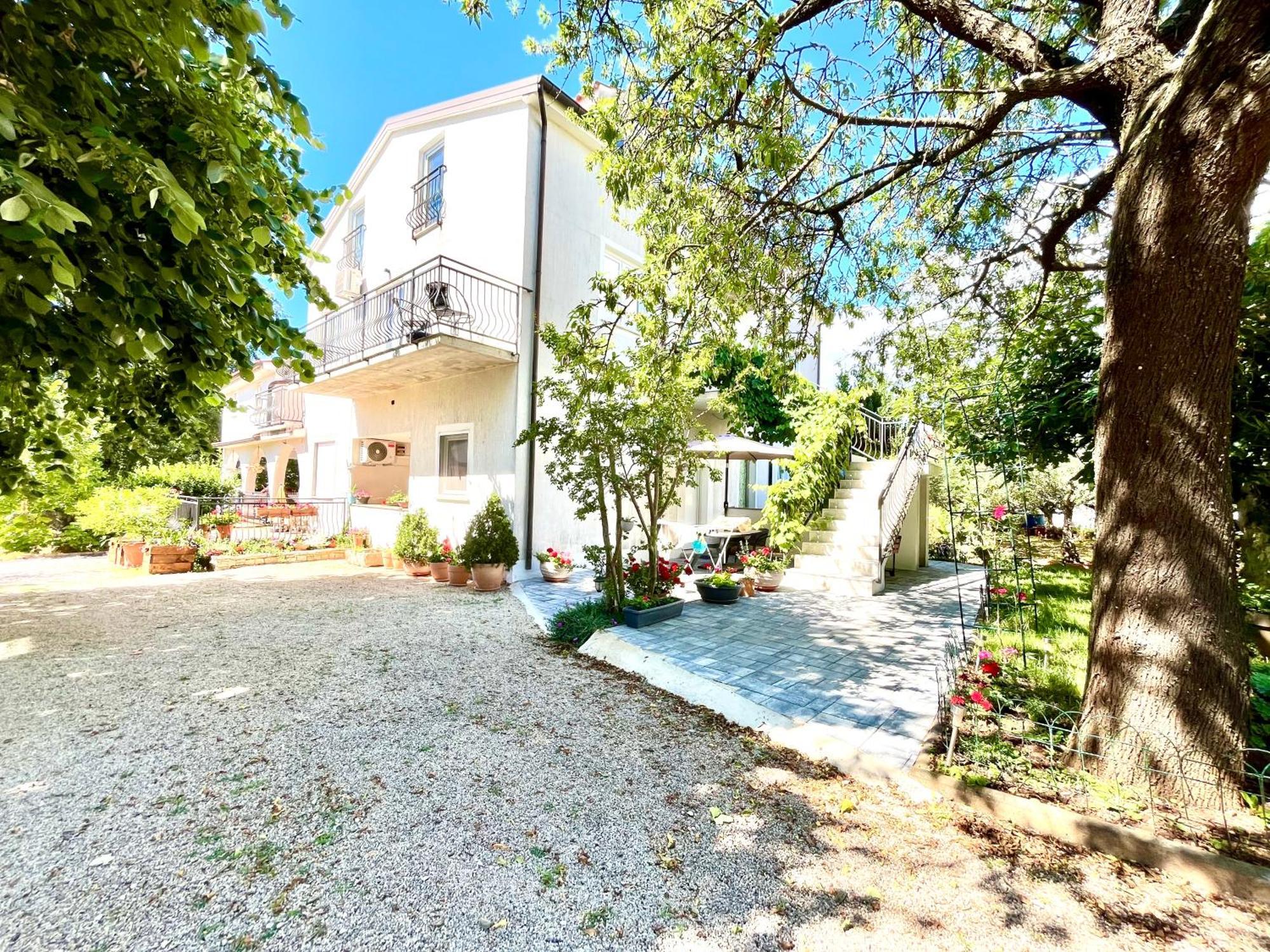 Spacious In 1 Bedroom * Poreč